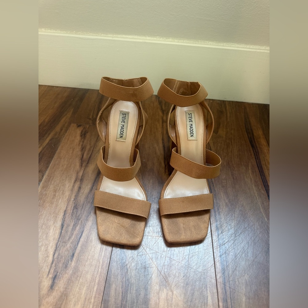 Steve Madden Brown Suede Block Heel Sandals - Picture 2 of 4
